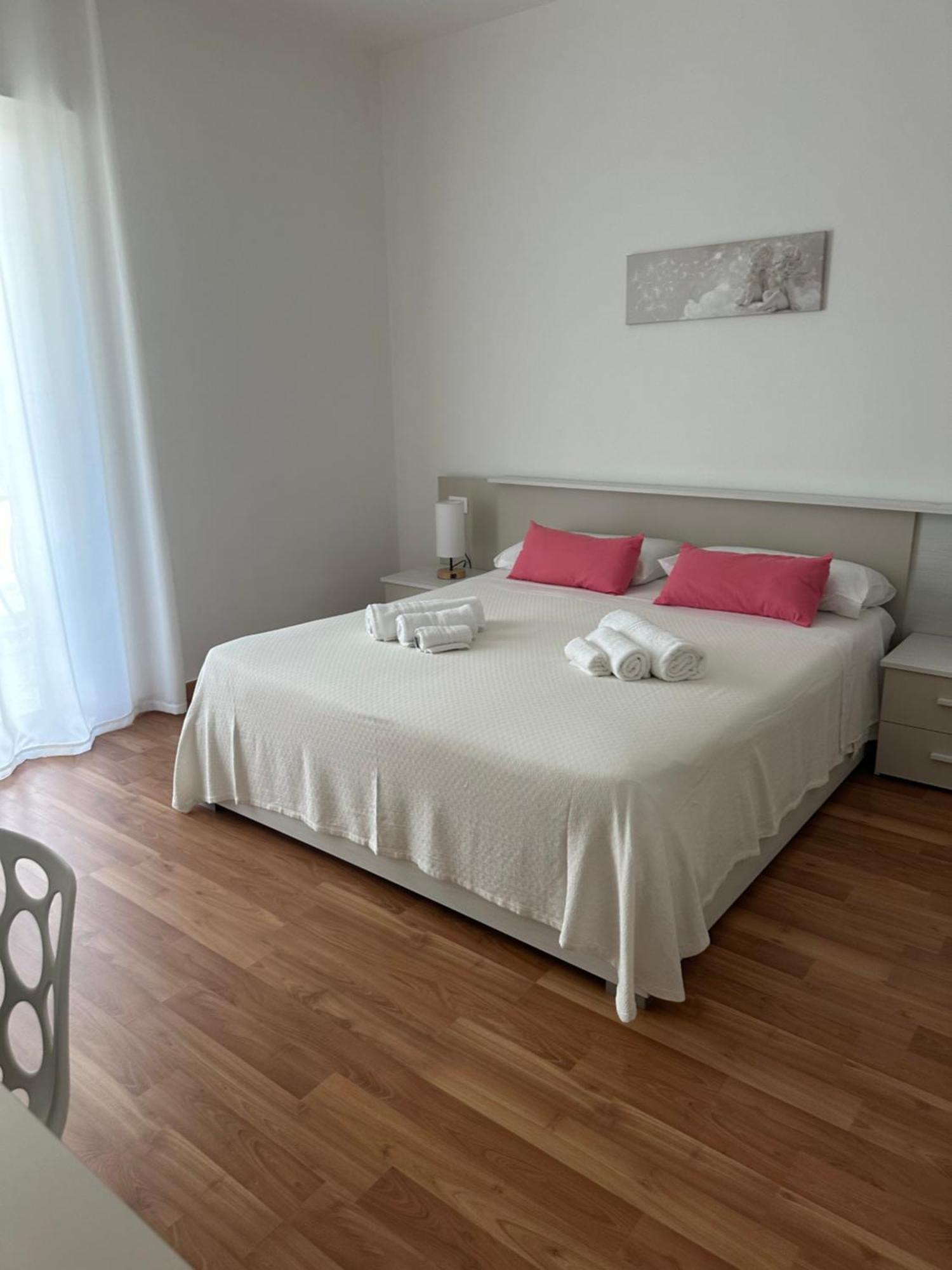 Bnb Nuova Vita Paola Eksteriør billede